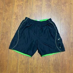 Nike Swim Trunks Board Shorts Men Large Black Green Spell Out